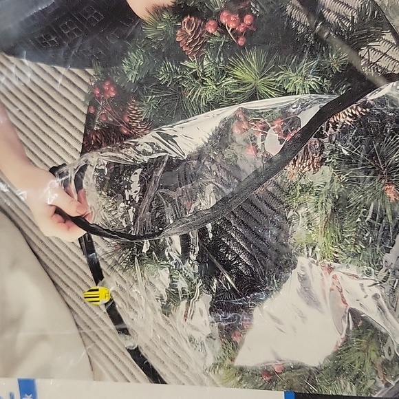 Mainstays 24" x 7.3" Wreath Storage Bag Set of 2 - Picture 2 of 9